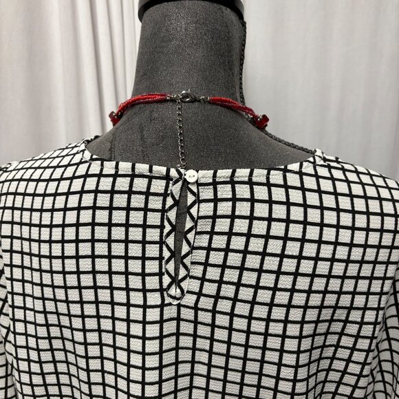 Adrianna Papell Blouse Womens Size Large Black White Windowpane Puff Sleeve Top - Picture 3 of 9